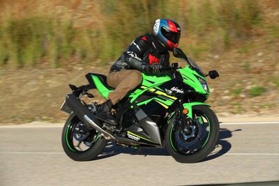 Kawasaki Ninja 125 2019: il test della Ninjetta [Video]