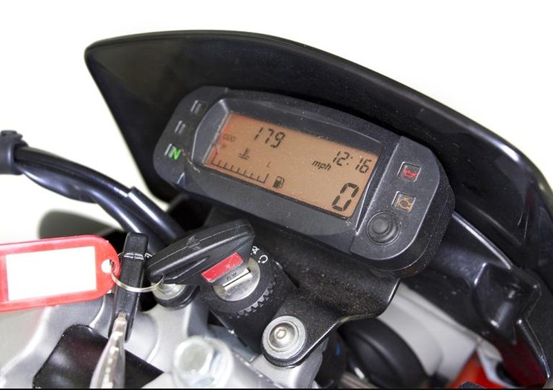 Um Italia DSR 125 EX DSR 125 EX (2019 - 22) (4)