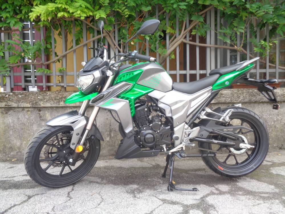 Senke Naked 125 Sport SK (2017 - 20) (3)