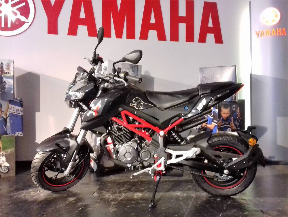 Benelli Tornado Naked T 125 (2017 - 20) (3)