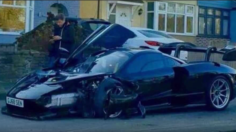 McLaren Senna distrutta in un incidente 