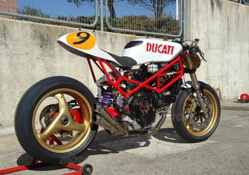 Ducati 9&frac12;. Tributo agli anni &#039;70