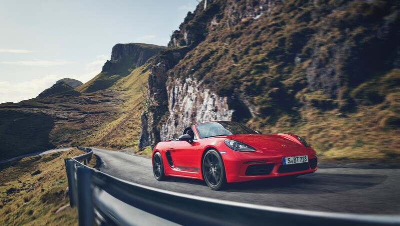 Le nuove Porsche 718 Cayman e Boxster T