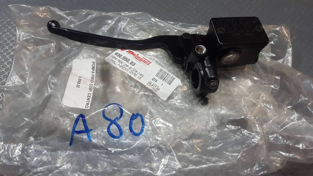 POMPA FRENO SX C/TA DI LEVA MALAGUTI CENTRO BLOG