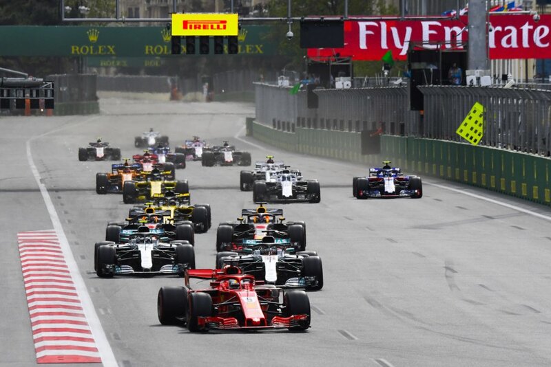 Vettel al comando del GP di Baku