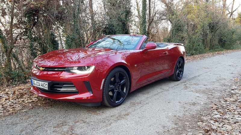 Chevrolet Camaro Cabriolet | Look americano, motore &quot;europeo&quot;... [Video]