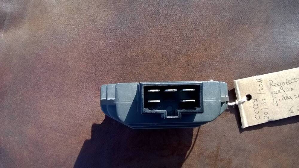 Regolatore SH640D-12 (2)