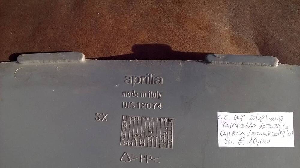 pannello laterale carena Leonardo Aprilia (4)