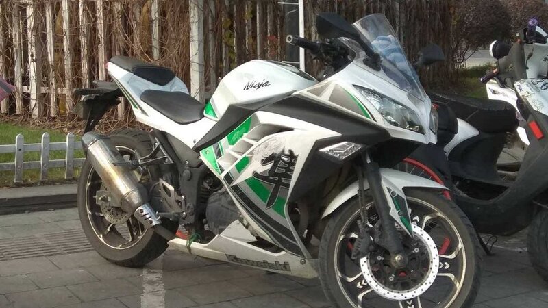 Non puoi permetterti la Kawasaki Ninja? Prova la Kawaiski Niaja!