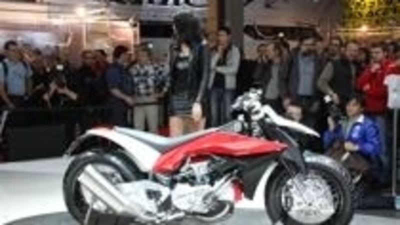 Husqvarna porta al Salone di Milano la Concept Studio Mille3