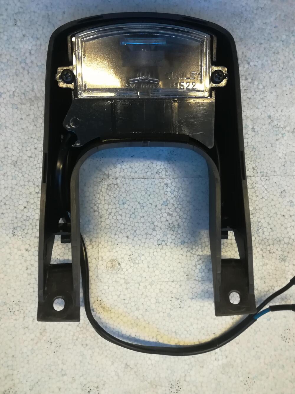 YAMAHA R6 LUCE PORTATARGA ORIGINALE (4)