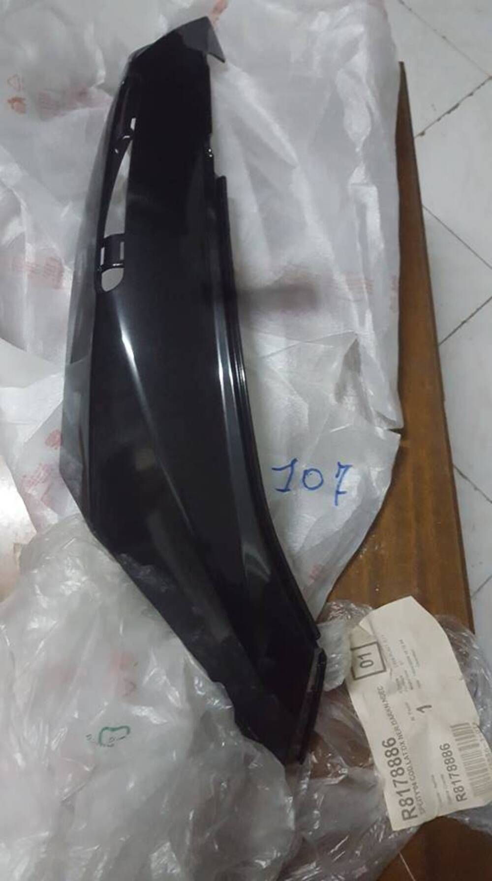 CODONE LATERALE DX APRILIA SPORTCITY 125-200