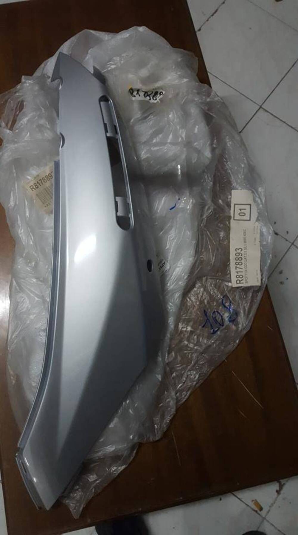 CODONE LATERALE SX APRILIA SPORTCITY 125-200