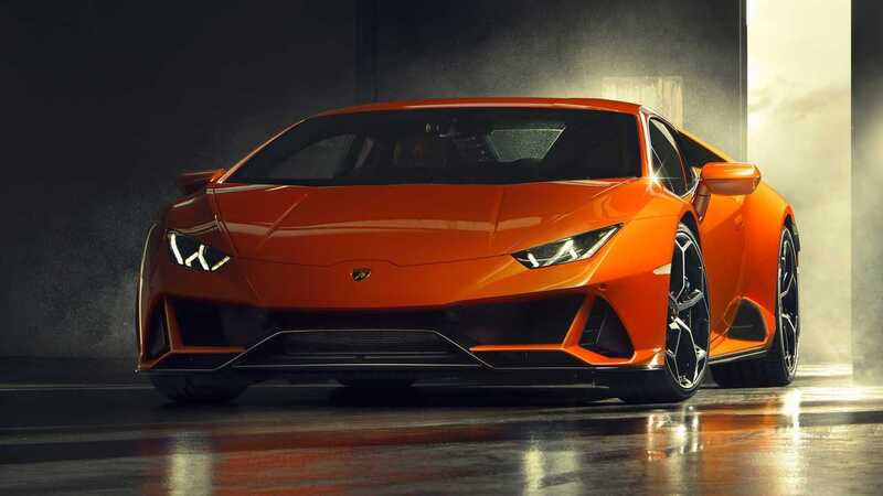 Lamborghini Huracan EVO, quattro ruote sterzanti e pi&ugrave; potenza 