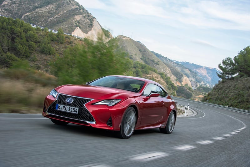 Lexus RC 2019, look rivisto per la seconda parte di carriera