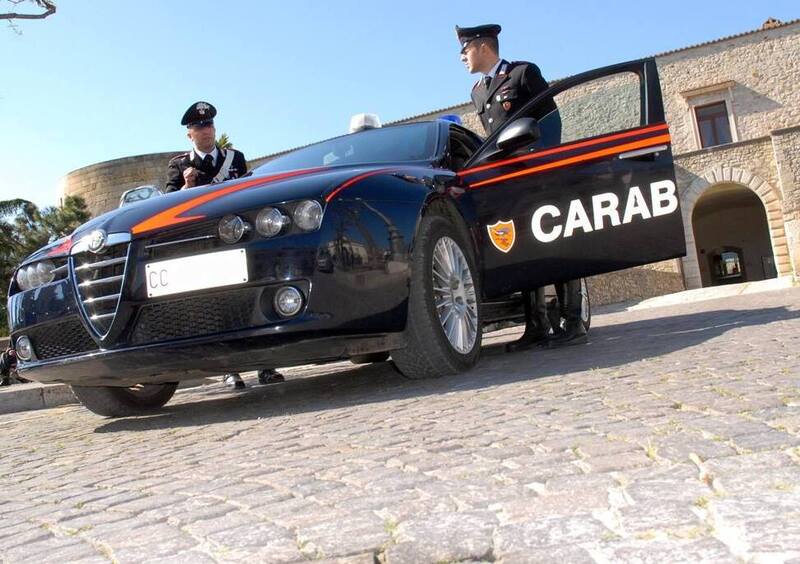 Prete ubriaco inseguito e fermato dai Carabinieri. Accade in Sardegna