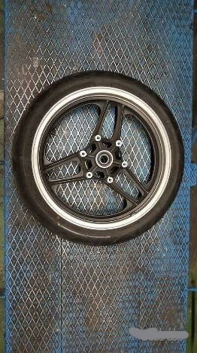 Cerchione Triumph Trident