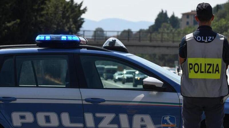 Sicilia, agente presta soccorso dopo incidente: travolto e ucciso
