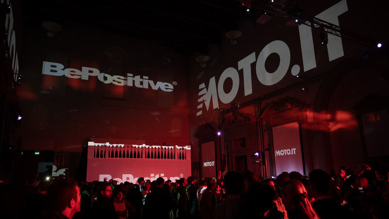 Moto.it, Vemar Helmets e BePositive. Ecco come abbiamo celebrato la moto al party pi&ugrave; figo di Pitti