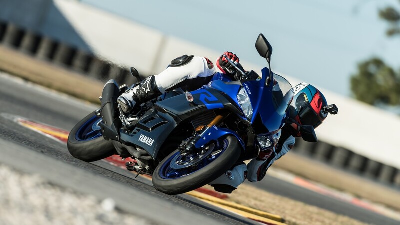 Yamaha YZF-R3, TEST: sempre pi&ugrave; vicina ad R6 ed R1