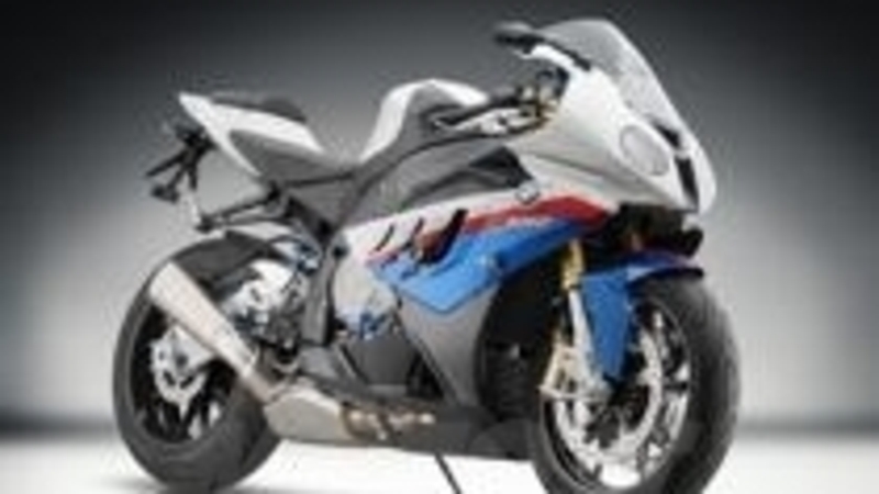 La BMW S1000RR accessoriata Rizoma