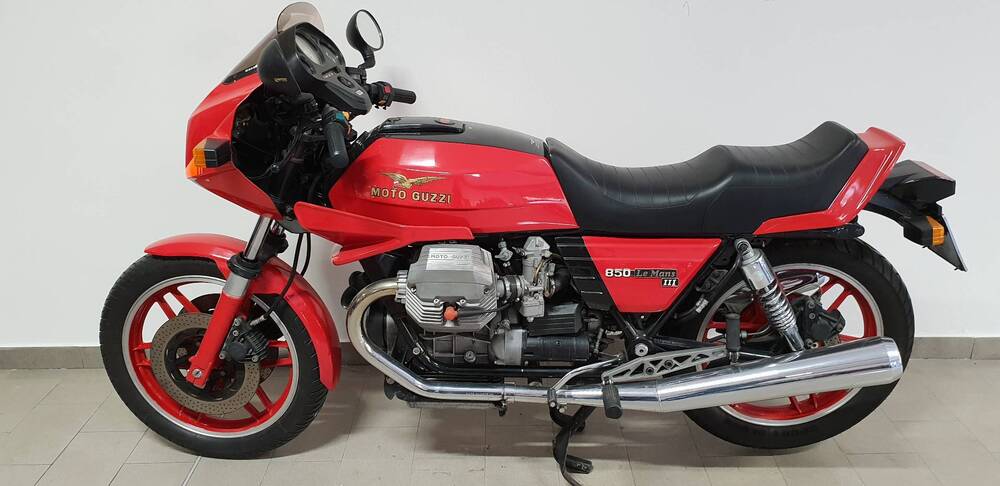 Moto Guzzi LE MANS III (2)