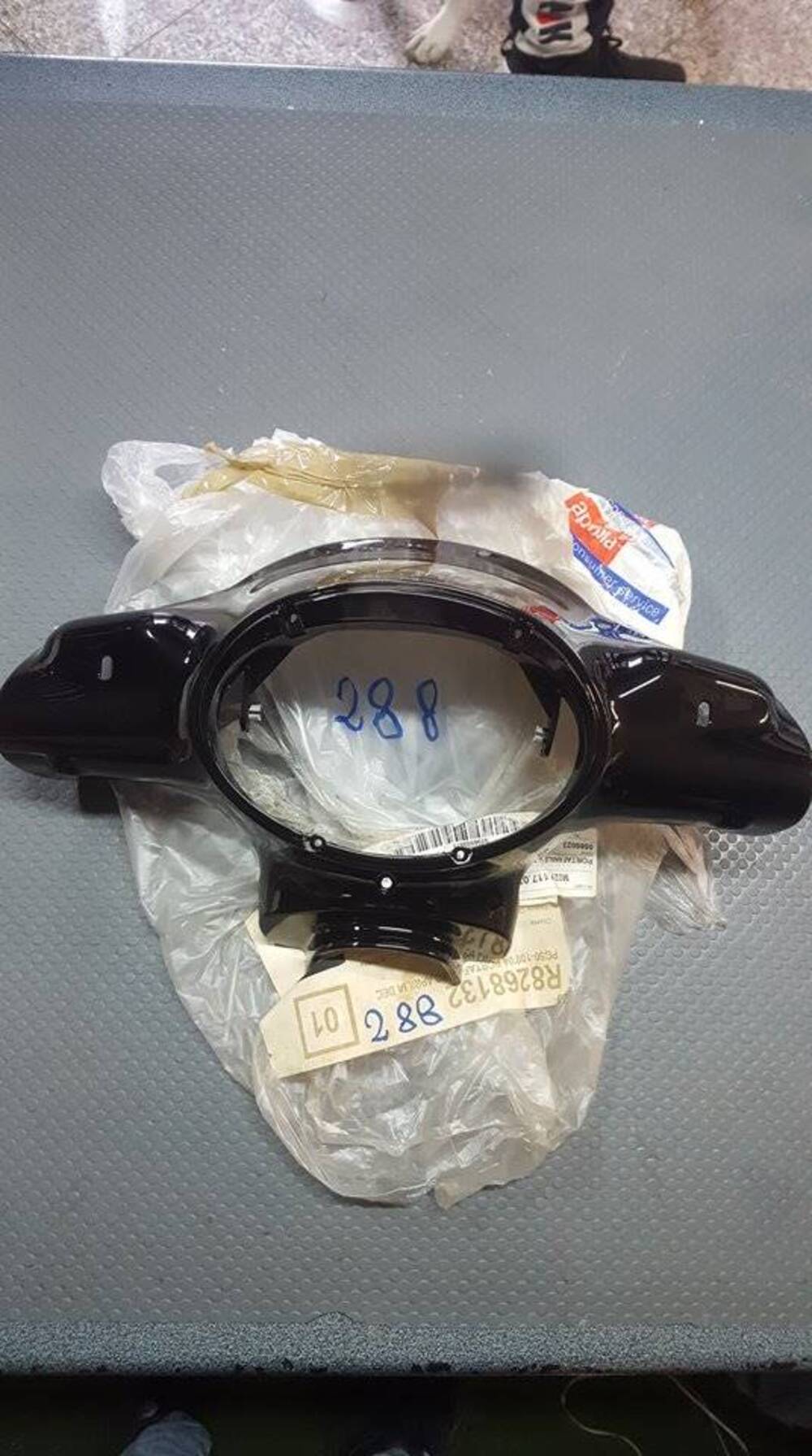 PORTAFANALE NERO SCARABEO 50 100 Aprilia