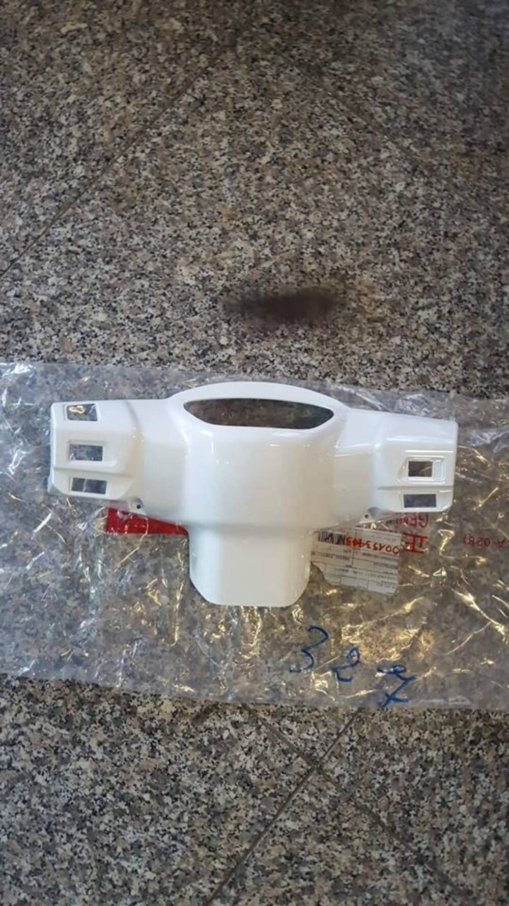 COPRIMANUBRIO POST. BIANCO KYMCO LIKE 50 125 200