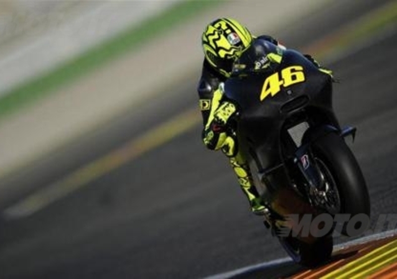 Valentino Rossi, tolti 10 punti di sutura