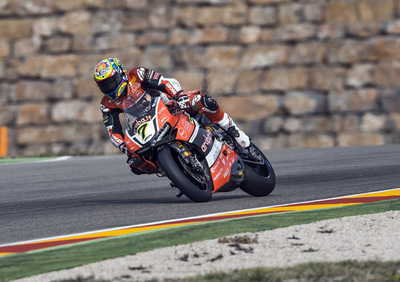 SBK 2016.  Davies in testa nelle prime cronometrate di Aragon 