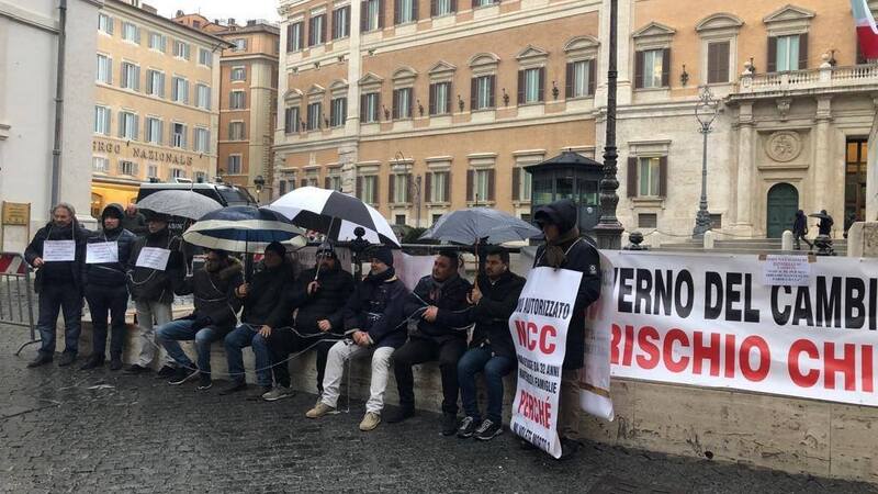 Taxi, Uber, Ncc: non si fermano polemiche e proteste