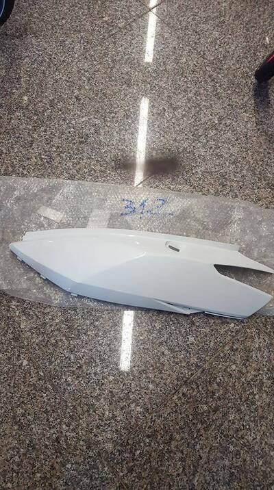 FIANCHETTO SX BIANCO ICE KYMCO DOWNTOWN 125 200 30