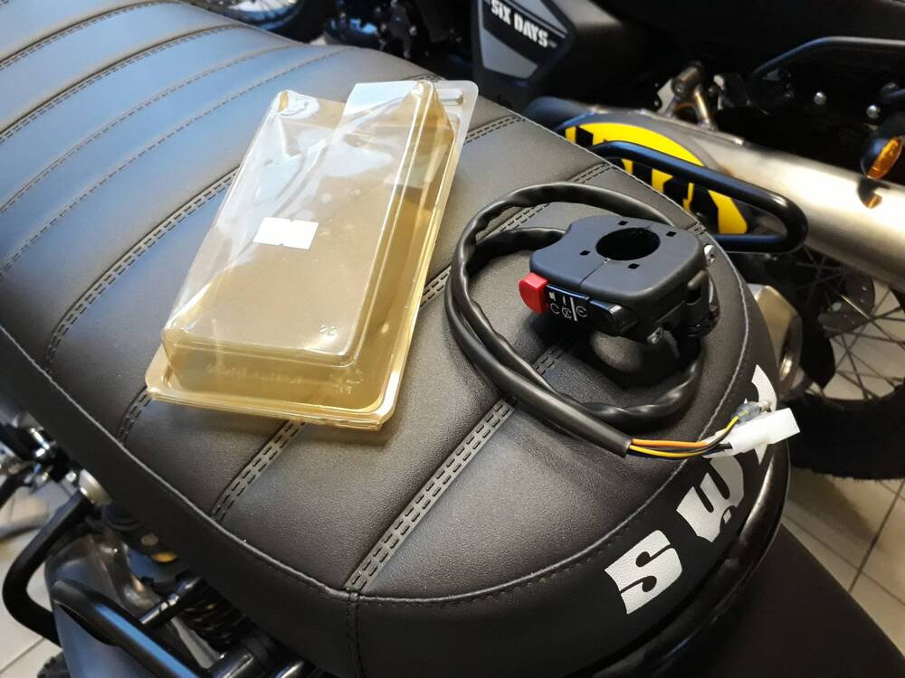 interruttore accenzione universale Accossato (2)