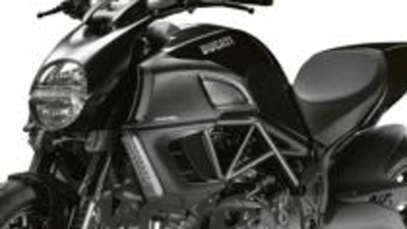 Ducati Diavel diamond black