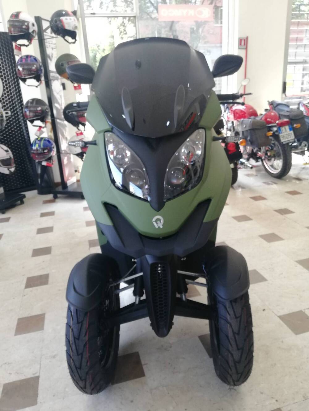Quadro QV3 350 (2018 - 19) (3)