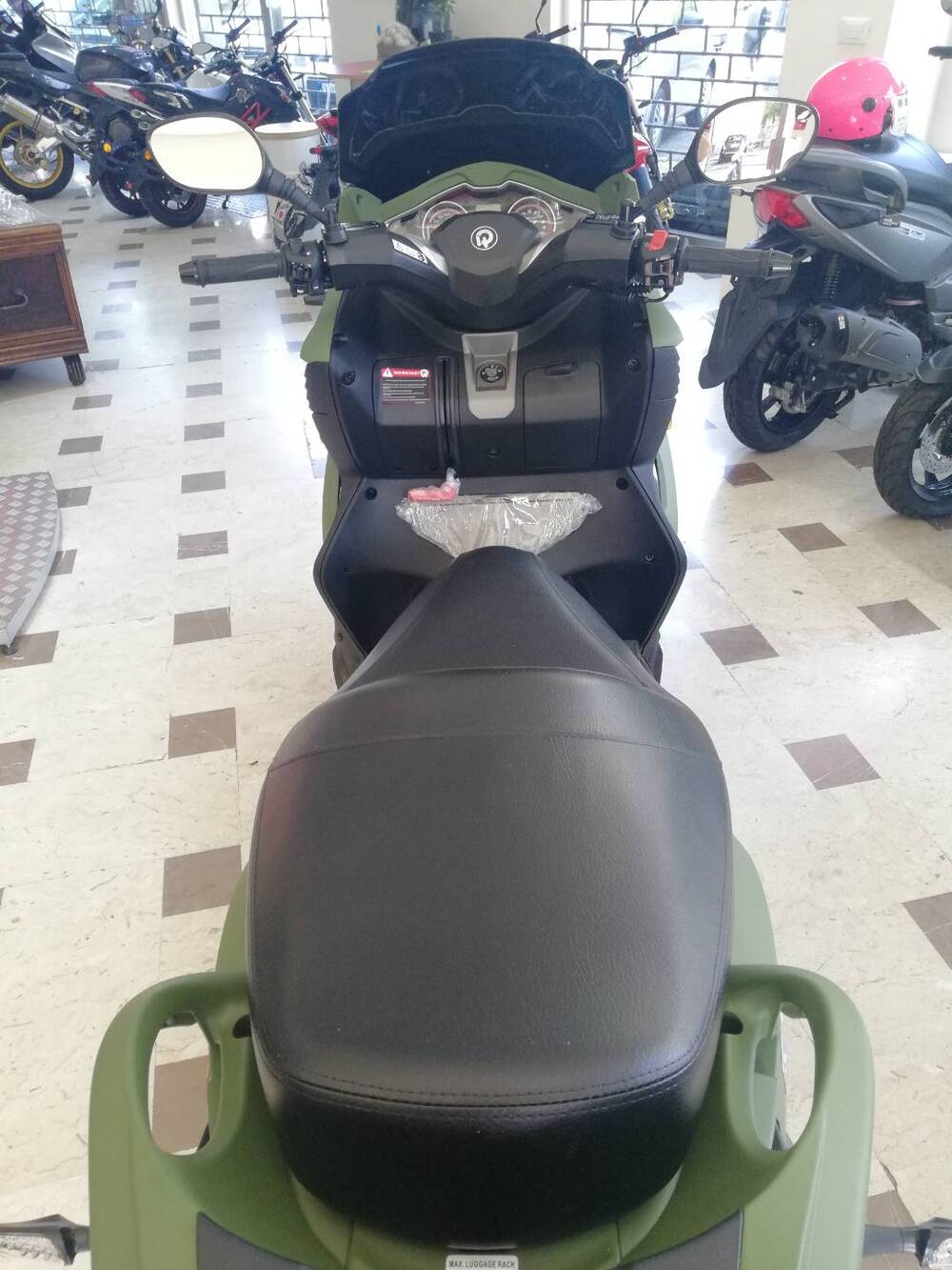 Quadro QV3 350 (2018 - 19) (10)