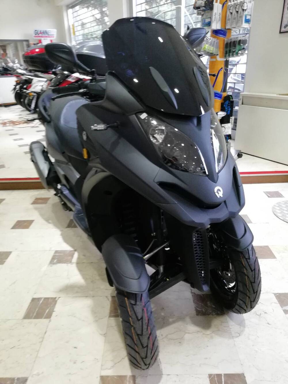 Quadro QV3 350 (2018 - 19) (2)
