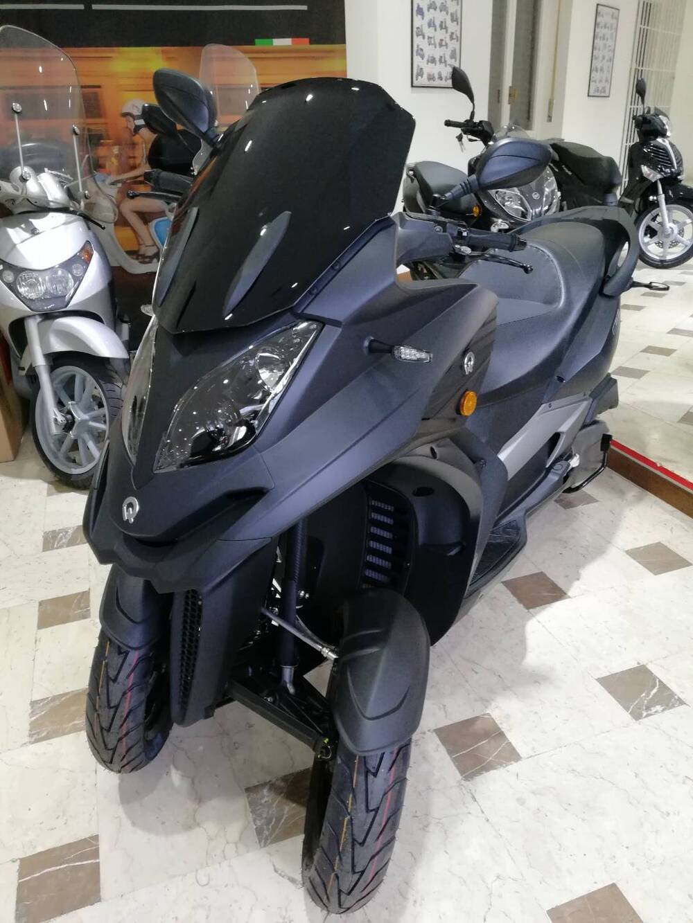 Quadro QV3 350 (2018 - 19) (5)