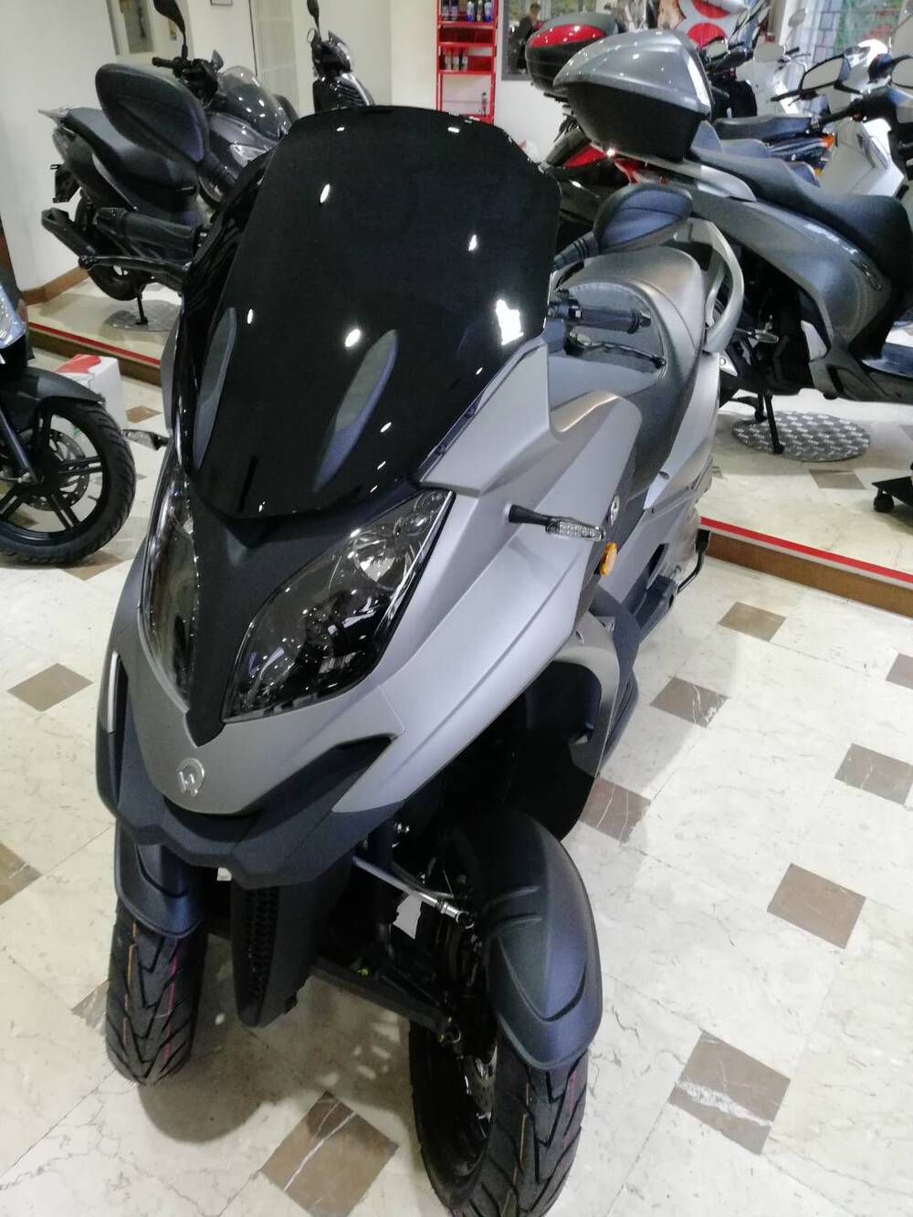 Quadro QV3 350 (2018 - 19) (7)