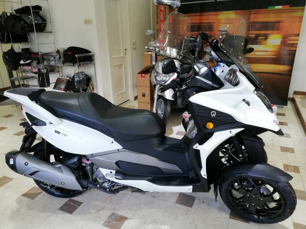 Quadro QV3 350 (2018 - 19)