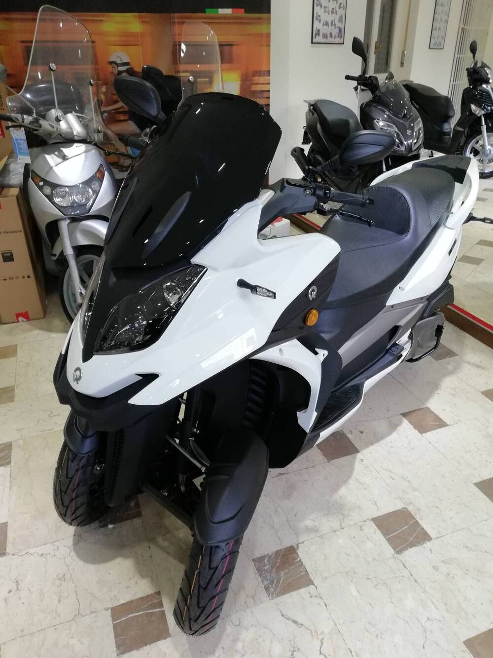 Quadro QV3 350 (2018 - 19) (4)
