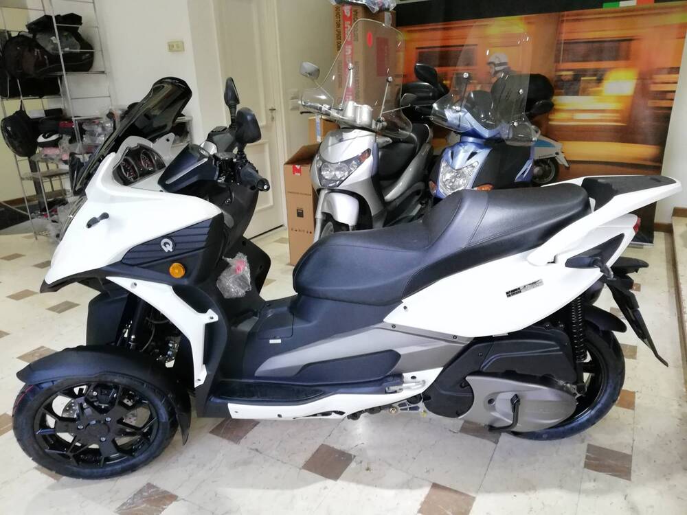 Quadro QV3 350 (2018 - 19) (6)