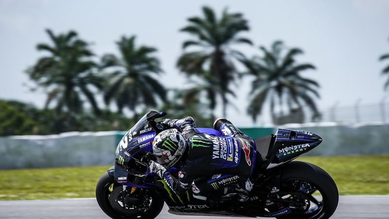 MotoGP test, Day 2. Vi&ntilde;ales segna il miglior crono a Sepang