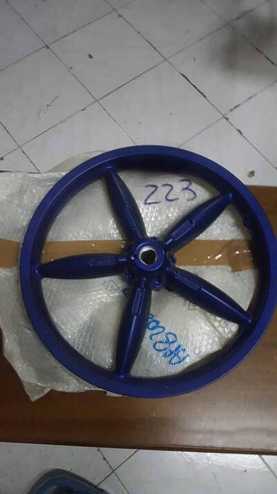 RUOTA ANT. NUDA BLU SCARABEO 50 Aprilia