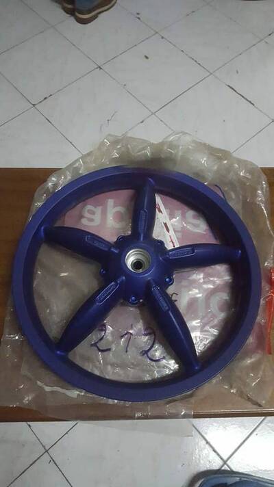 RUOTA POST. BLU SCARABEO 50 Aprilia