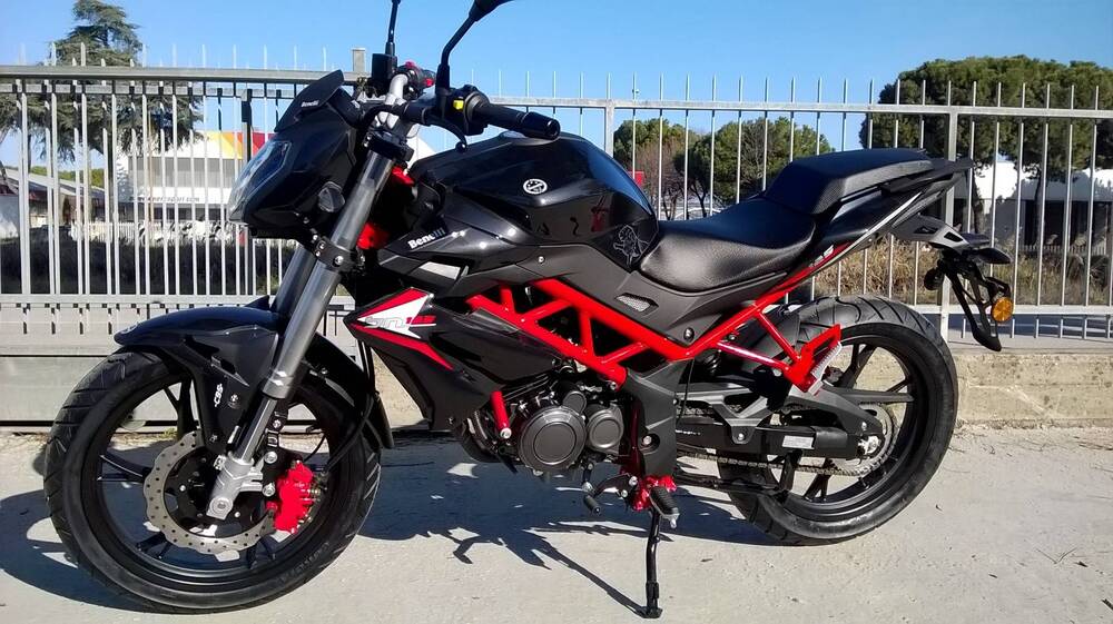 Benelli BN 125 (2021 - 25) (9)