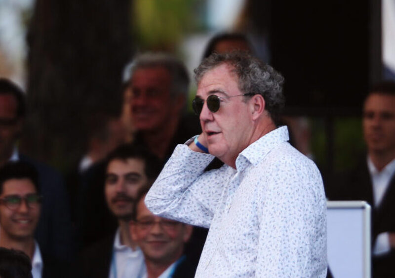 Jeremy Clarkson: "Non sono omofobo, mi diverto a guardare le lesbiche su internet"