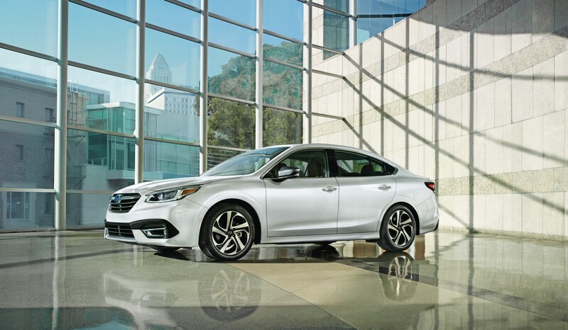 Subaru Legacy, la nuova generazione a Chicago 2019 [Foto e video]