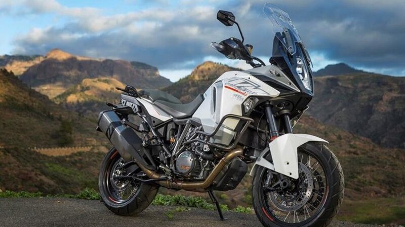 Richiamo KTM 1290 Super Adventure 2015 e 2016: serbatoio