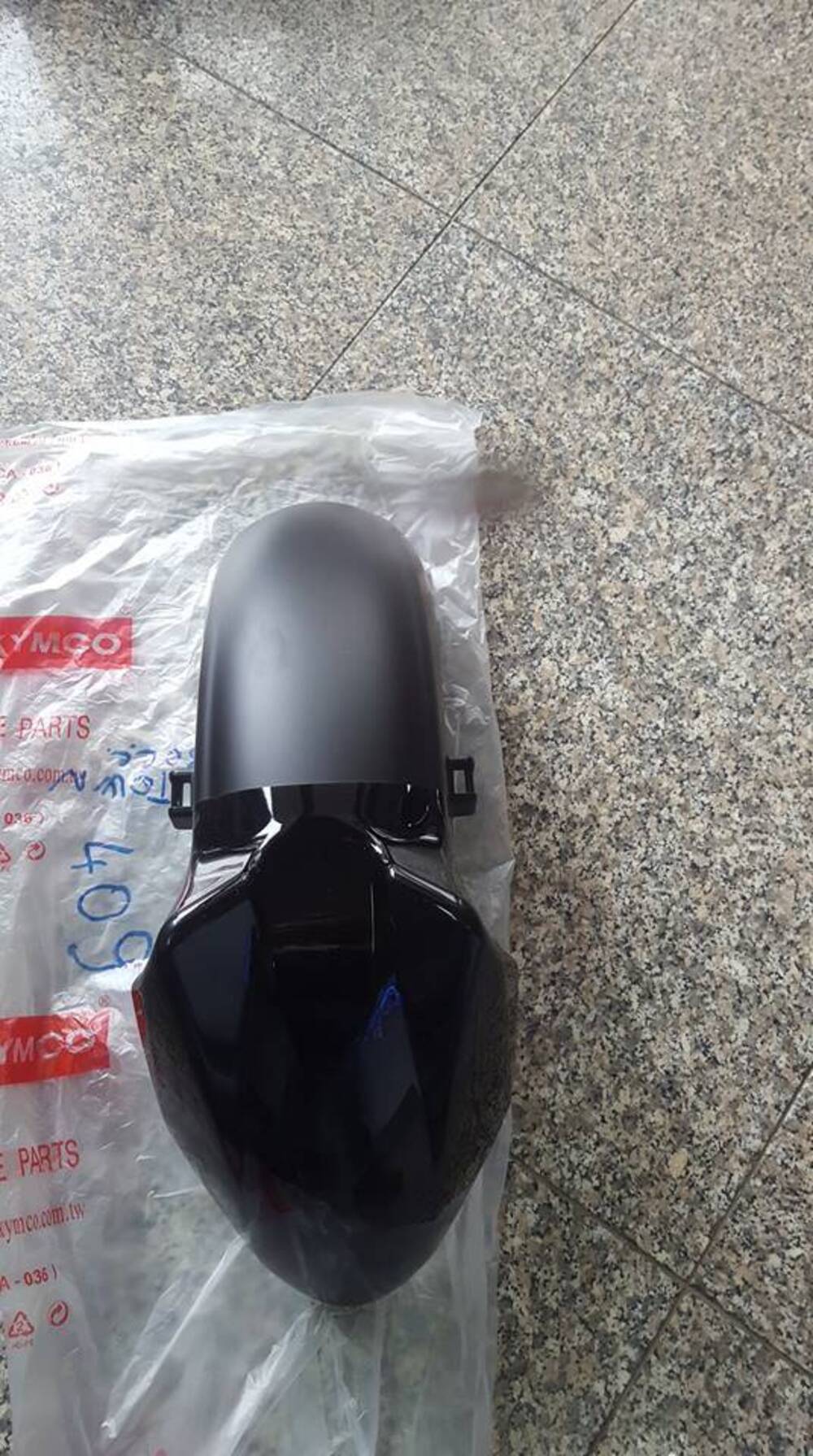 PARAFANGO NERO ANT. DOWNTOWN 350 Kymco